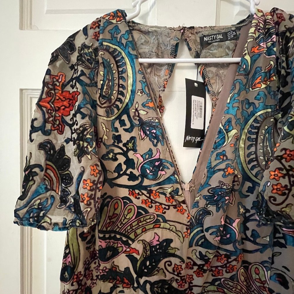 Nasty Gal Paisley Devore Angel Sleeve Jumpsuit | US 14 | NWT